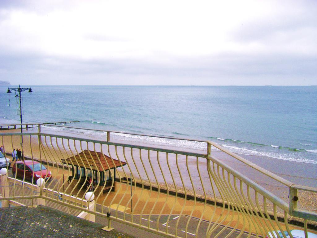 Shoreside Inn Шанклин Екстериор снимка