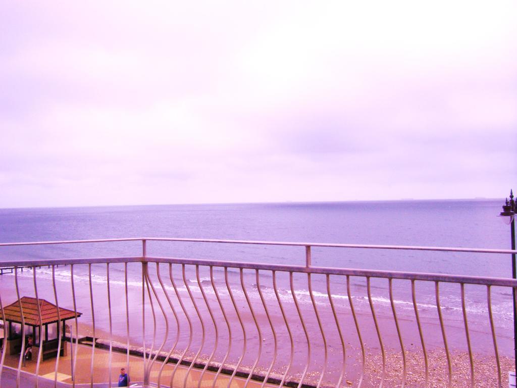 Shoreside Inn Шанклин Екстериор снимка